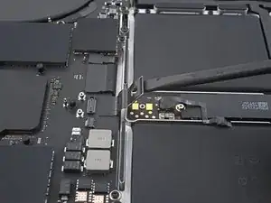 MacBook Pro 14" Early 2023 Battery Disconnect
