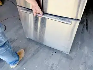 Freezer Drawer (Older Model)